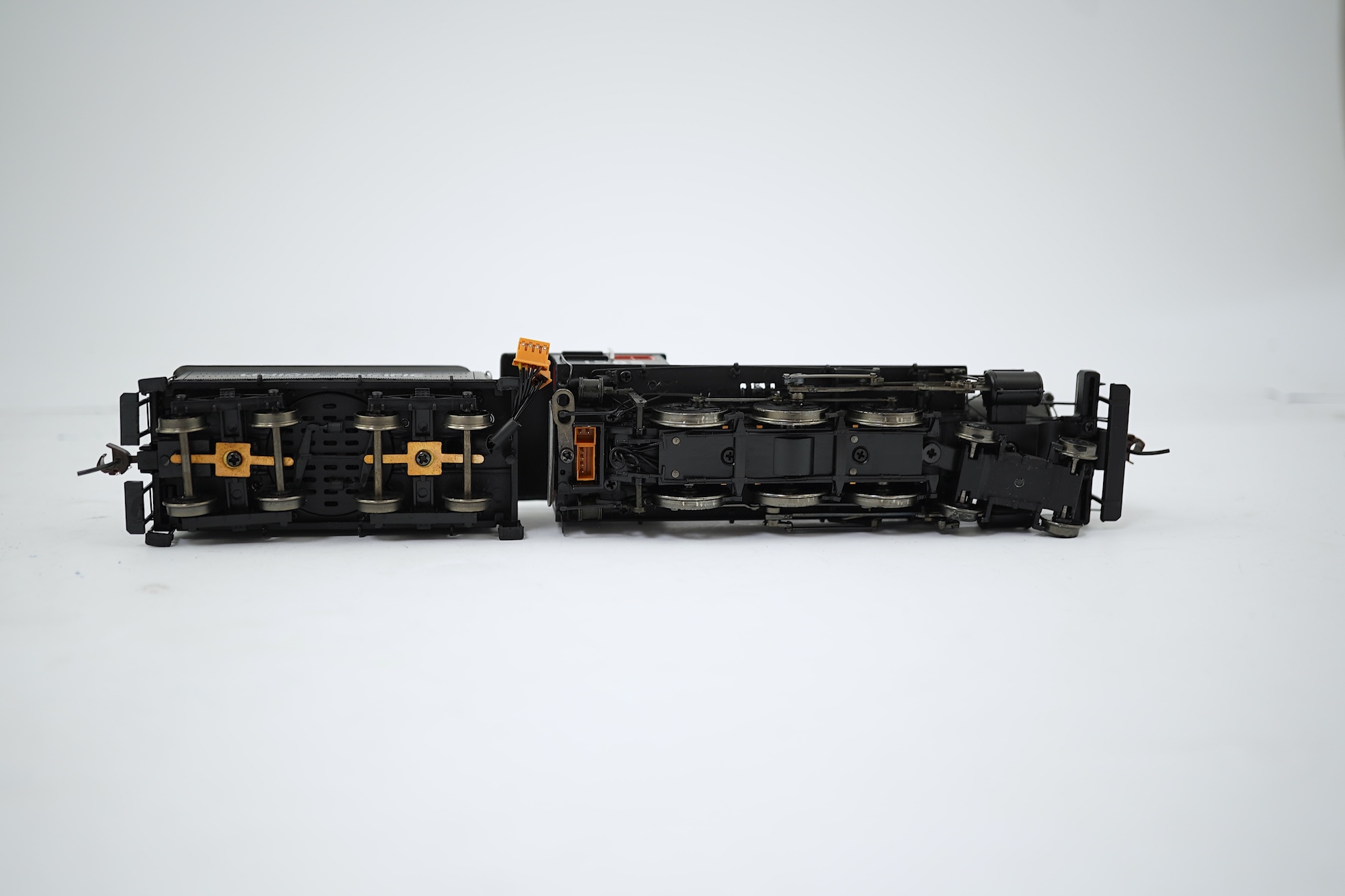 A boxed HO gauge Spectrum by Bachmann model (84903) of Union Pacific, 1585, 4-6-0 locomotive with bogie tender, powered for two rail operation.